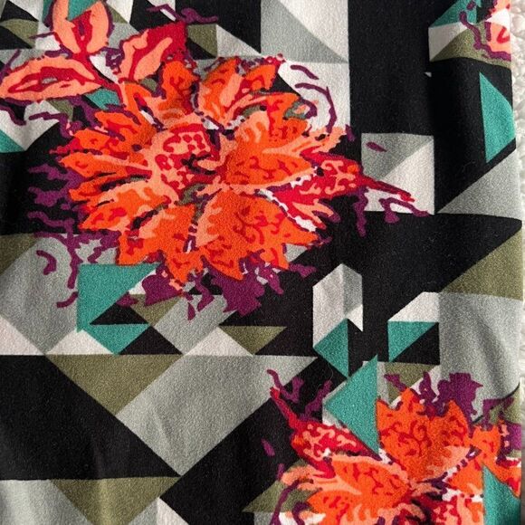 Lularoe Geometric Floral Leggings Size OS - Picture 2 of 3